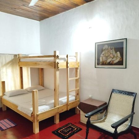 No 06 Veediya Bandara Lane Bahirawakanda Kandy Buitenkant foto