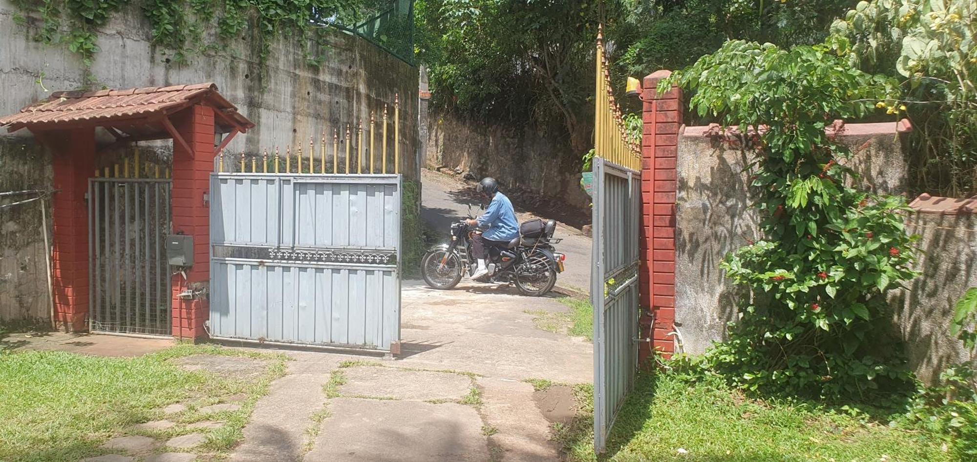 No 06 Veediya Bandara Lane Bahirawakanda Kandy Buitenkant foto