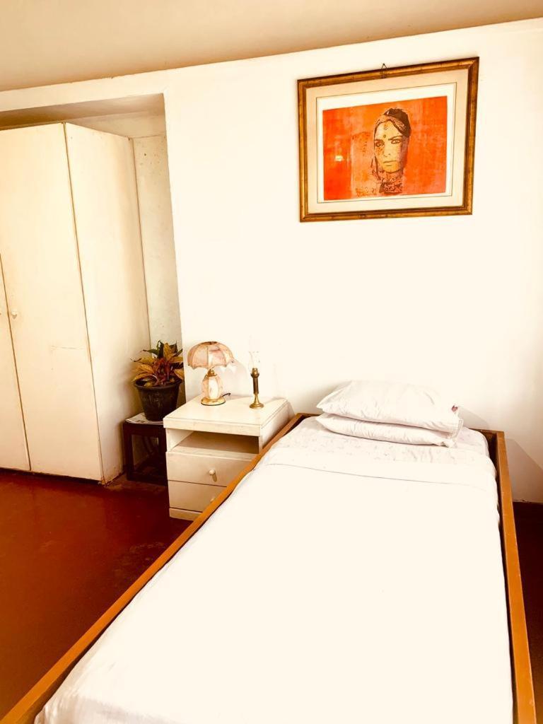 No 06 Veediya Bandara Lane Bahirawakanda Kandy Buitenkant foto