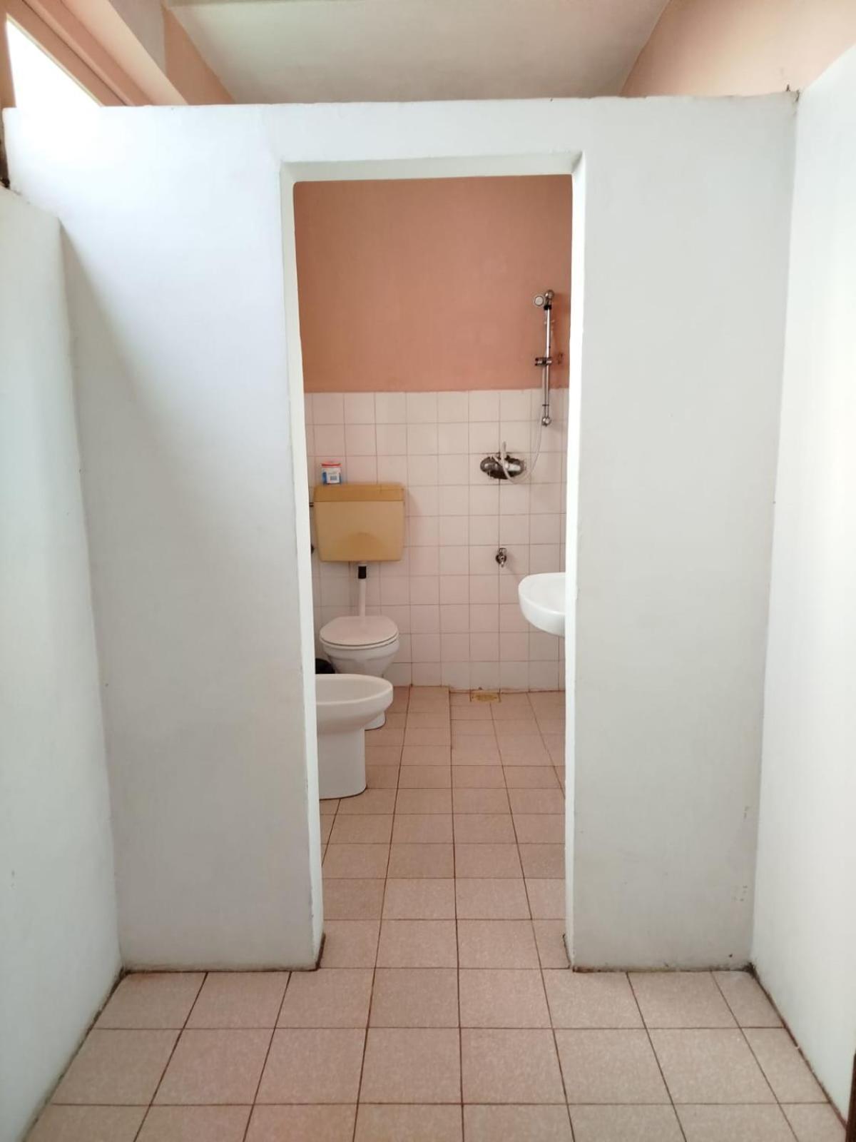No 06 Veediya Bandara Lane Bahirawakanda Kandy Buitenkant foto
